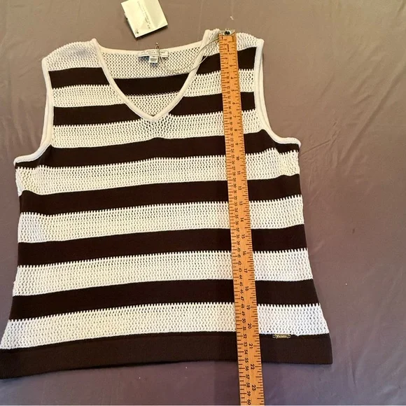 NWT St John Brown/Cream Vneck Striped Sleeveless Sweater Top Size Medium $295